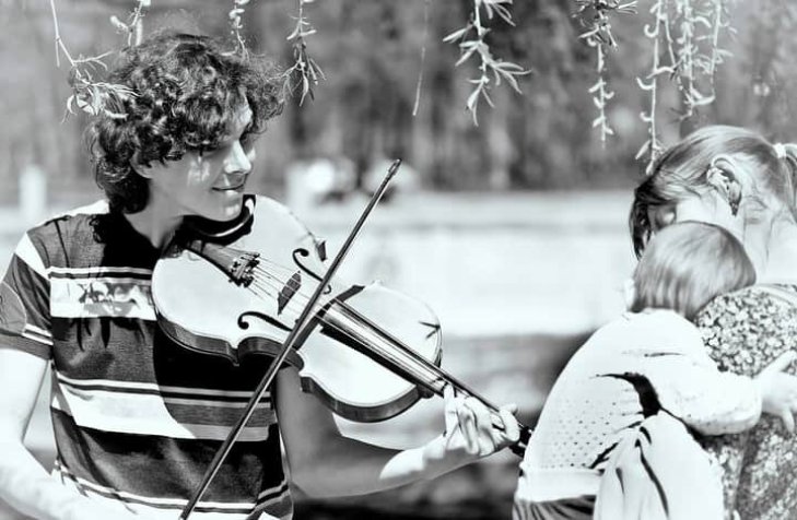 Alexander Viola